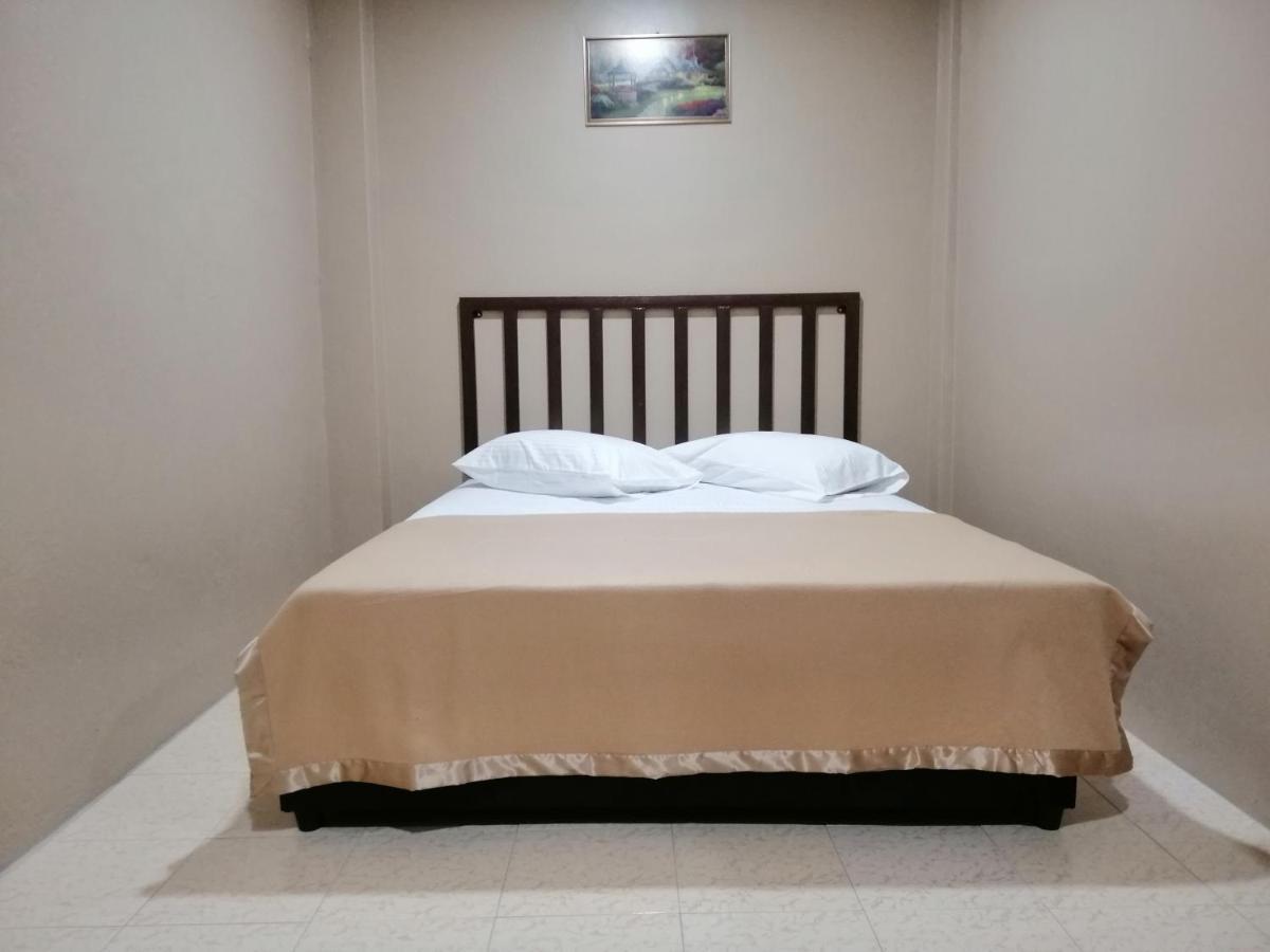 Hotel Nawar Pasir Mas Eksteriør bilde