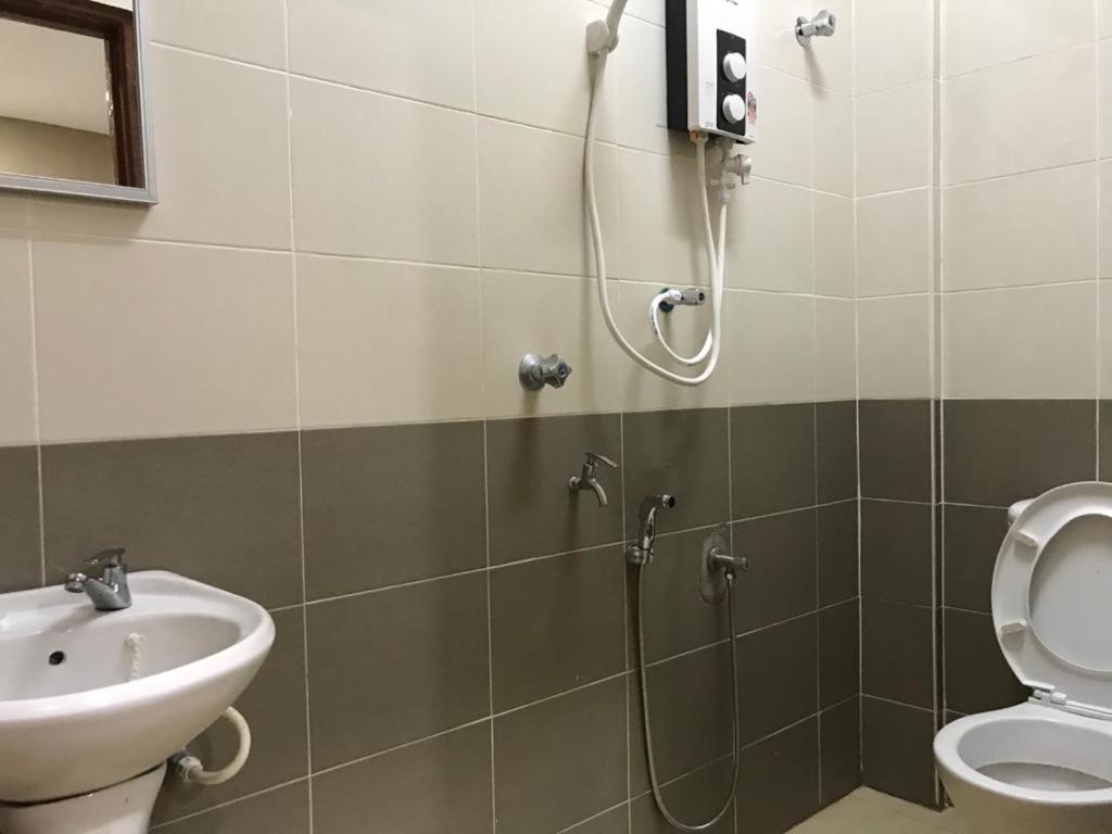 Hotel Nawar Pasir Mas Eksteriør bilde