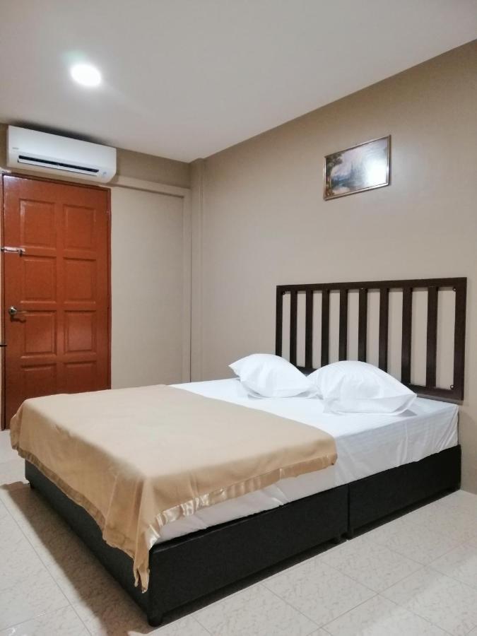 Hotel Nawar Pasir Mas Eksteriør bilde